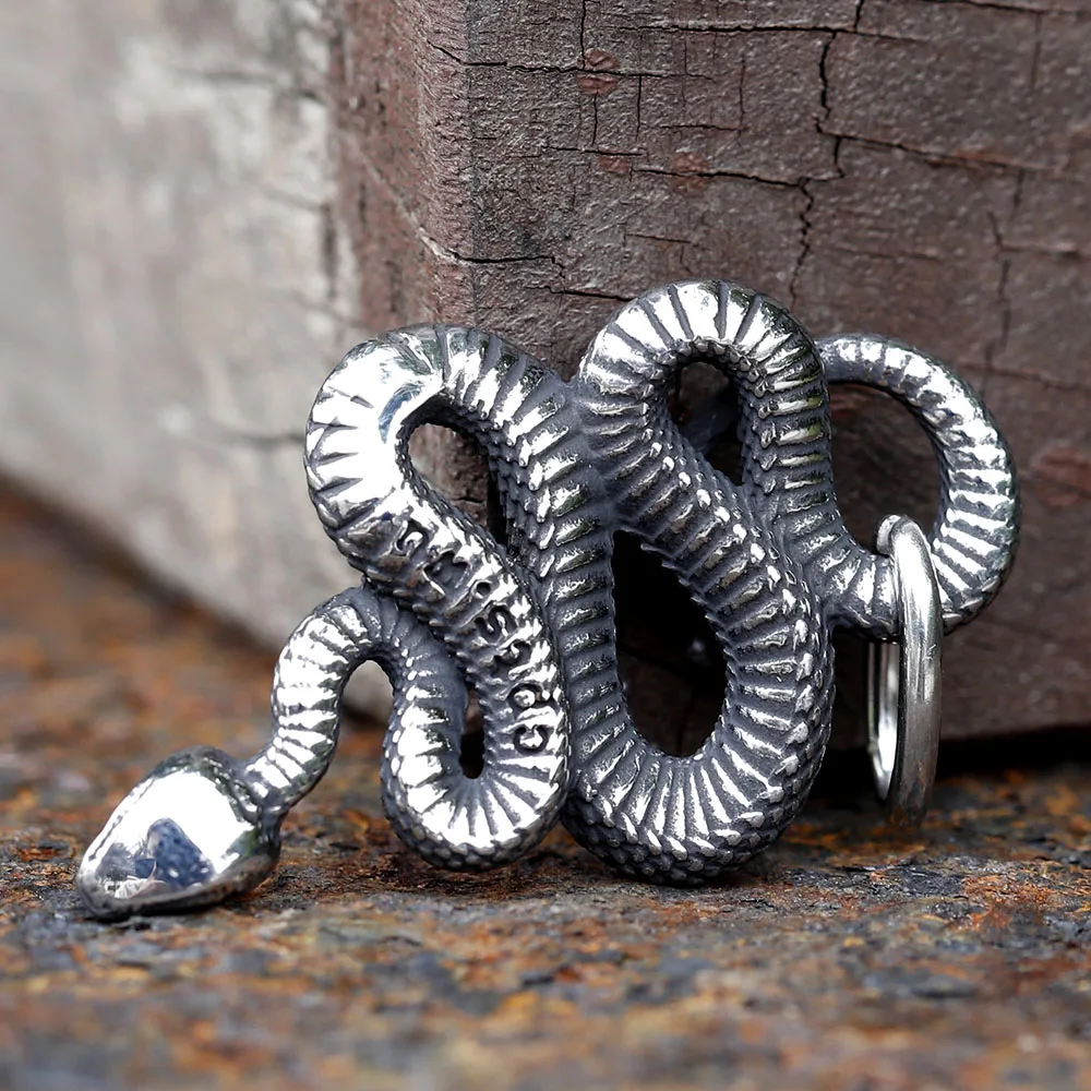 2023 new  Gothic Snake Pendant Necklace For Mens Stainless Steel Animal Pendants Chain Punk Biker Fashion Jewelry Creative Gift