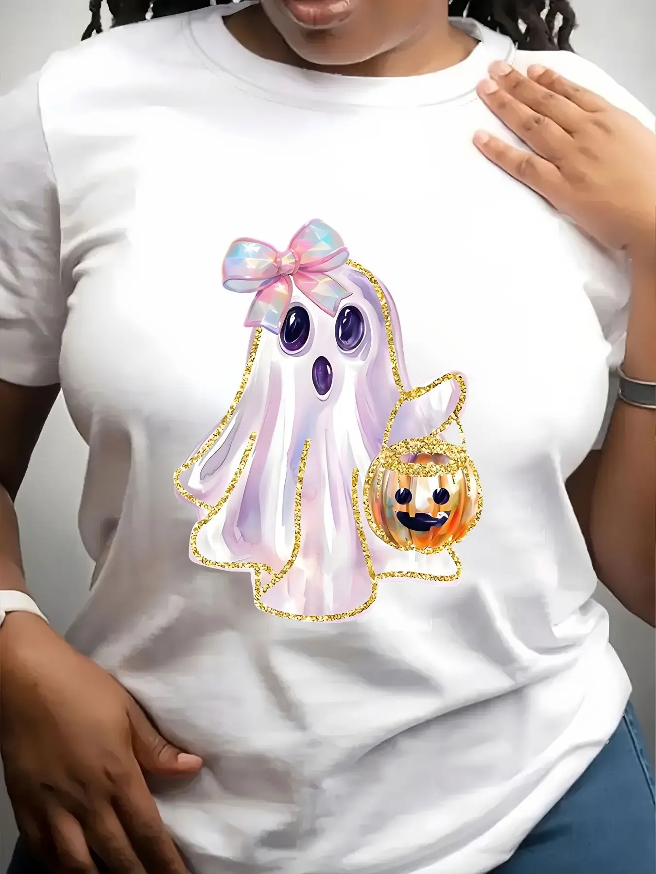 Women's Trendy Crew Neck T-Shirt Cute Ghost with Pumpkin Bucket Suitable for Casual Sportswear