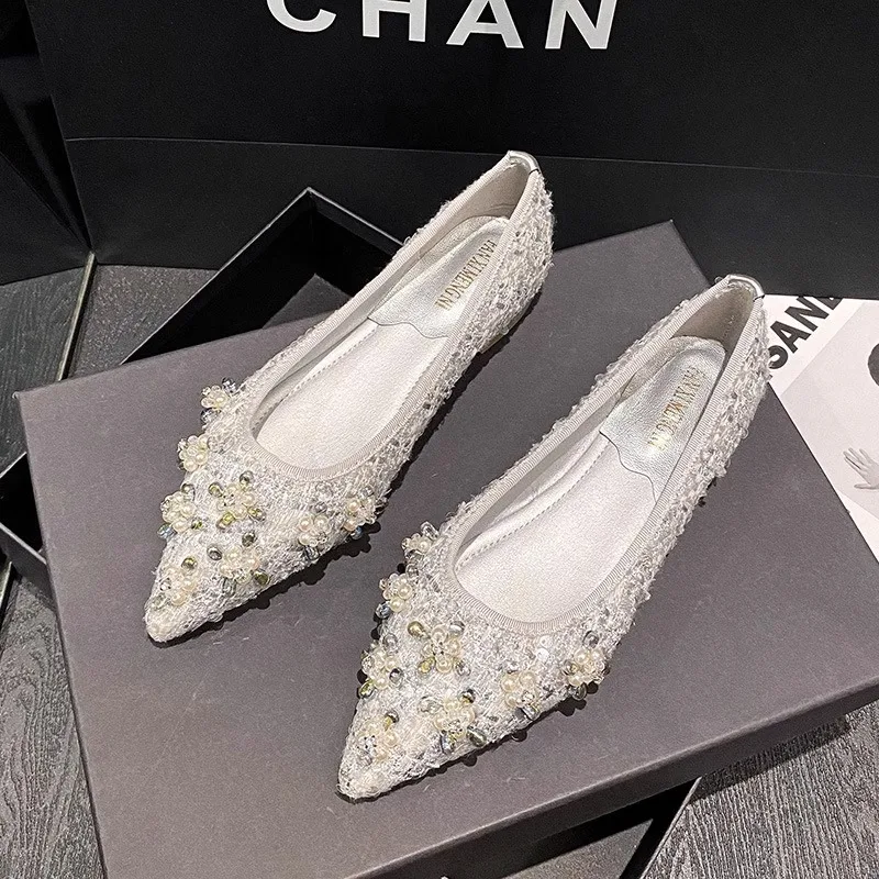 

Pointed Small Fragrant Wind Rhinestone Single Shoes Women's Temperament Versatile Flat Women Loafers Fashion Elegant Women Shoes