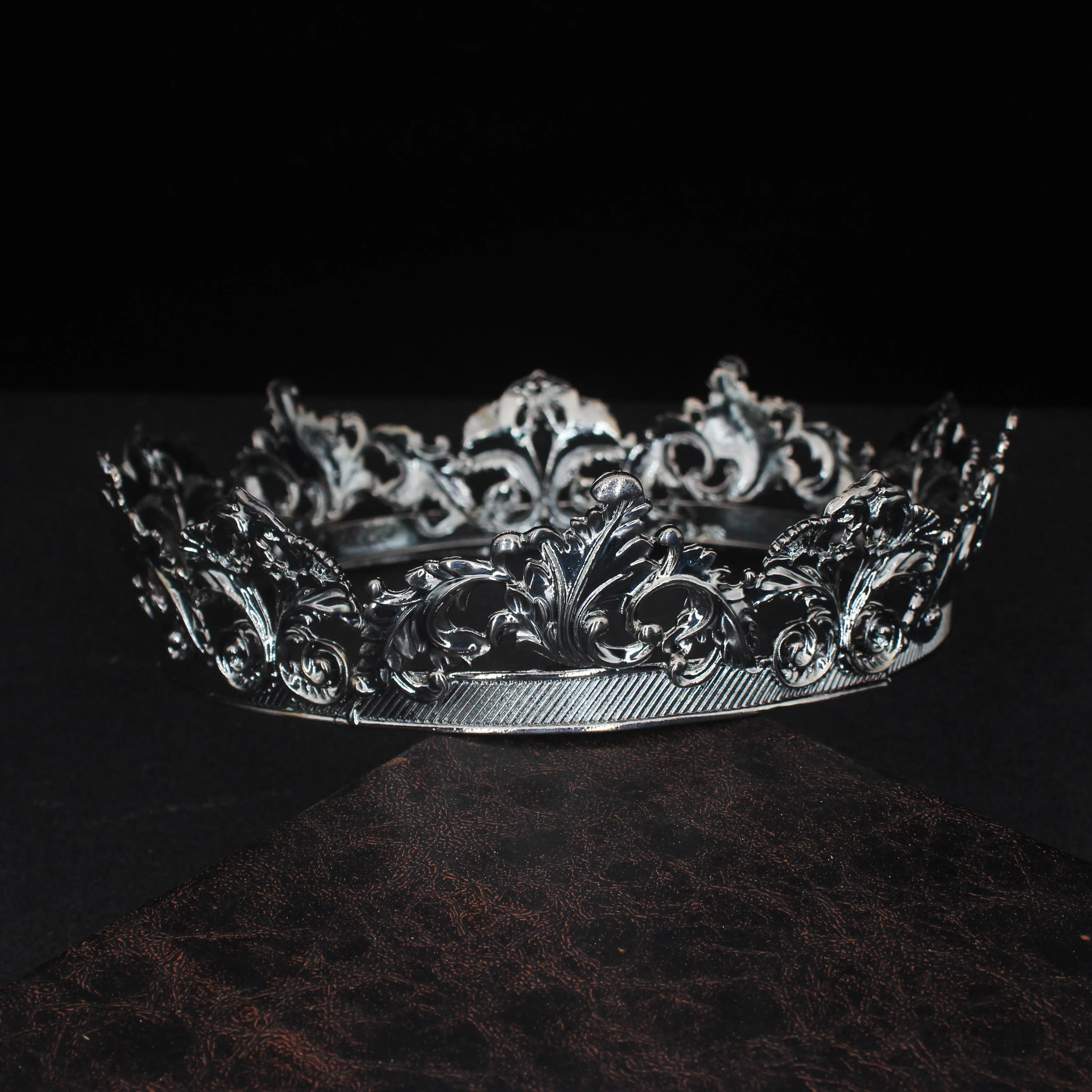 Królewskie korony królowa król korowód Prom Tiara Diadem Vintage mężczyźni korona głowa biżuteria akcesoria ozdoby do włosów