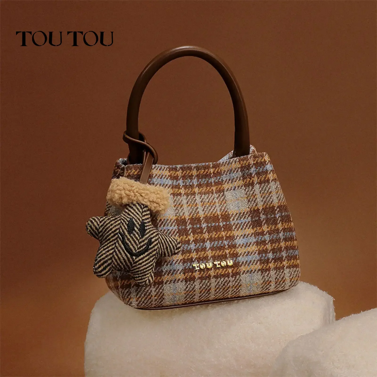 TOUTOU Woolen Vegetable Basket Bag Autumn New Retro Fashionable and Simple Women's Handheld Crossbody Bucket Bag Christmas Gift