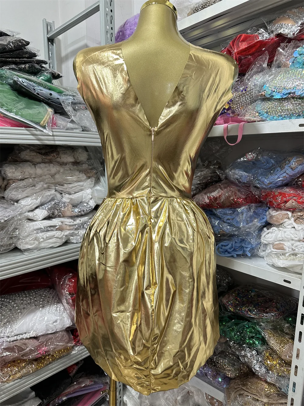 Minivestido ceñido al cuerpo con retales de cuero y malla con cuentas de diamantes dorados para mujer, vestidos de Gala coreanos para fiesta y Club nocturno de celebridad