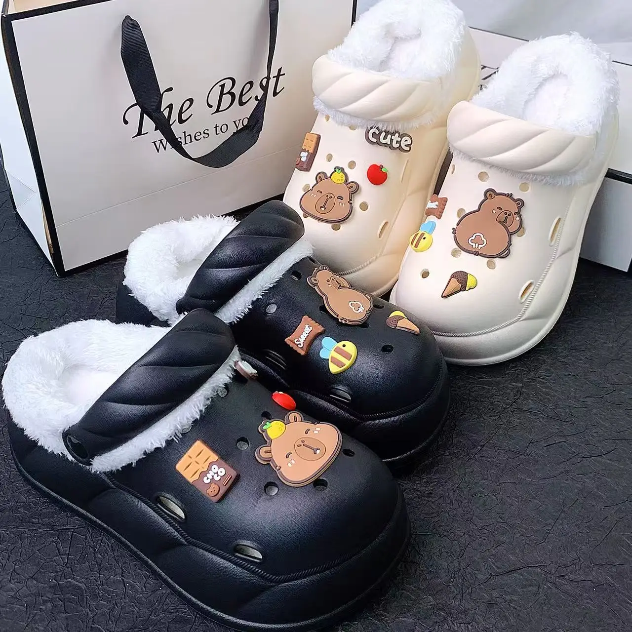 European and American Fashion Furry Slippers for Women, Plush Clogs, Candy Pig Set, Thick-Soled Clogs, Non-Slip, Height-Increasing, Soft, Comfortable, and Stylish