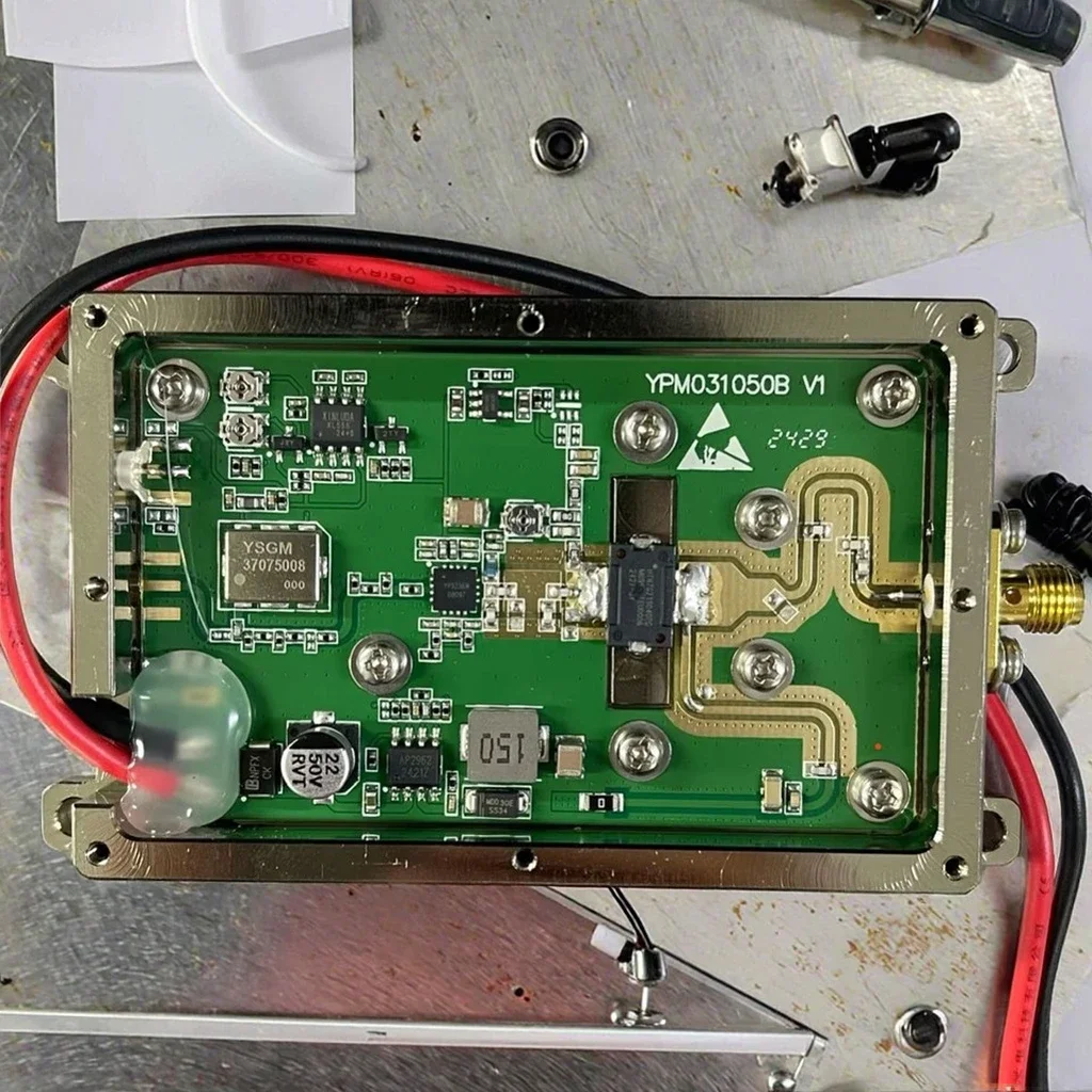 YJM0550B 350-550MHz 50W Sweep Frequency Signal Source Module 47dBm Wireless Signal Shielding Module