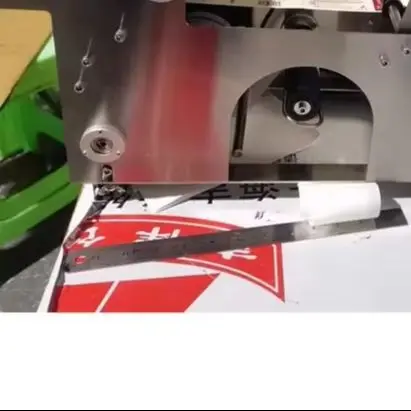 Round Container Sticker Label Applicator, Adjustable Semi Auto Labeling Machine, Efficient Bottle Labeler For Retail Packaging
