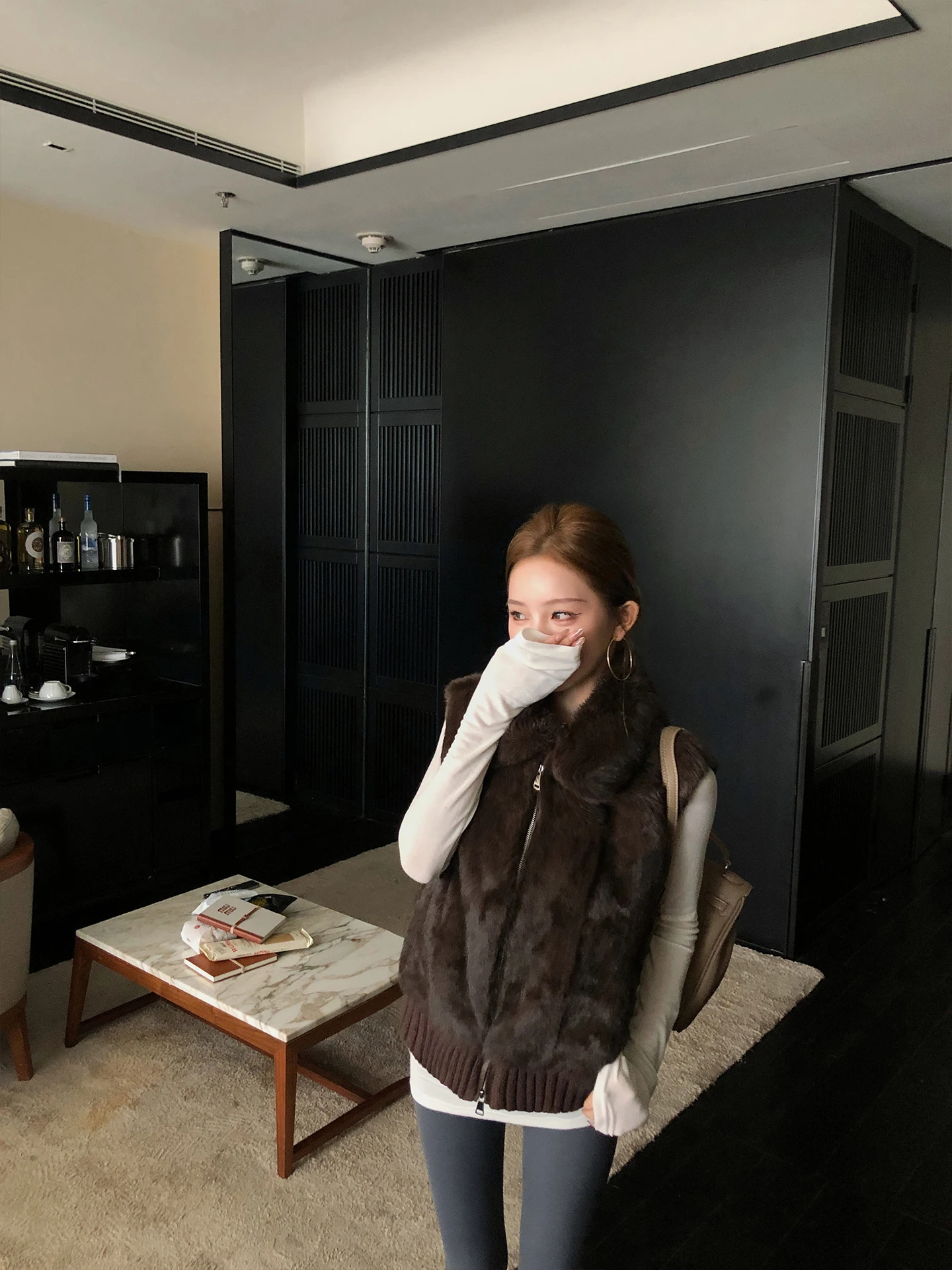 Cappotto in vera pelliccia di coniglio con risvolto monopezzo in pelliccia, gilet in pelliccia patchwork lavorato a maglia da donna, inverno