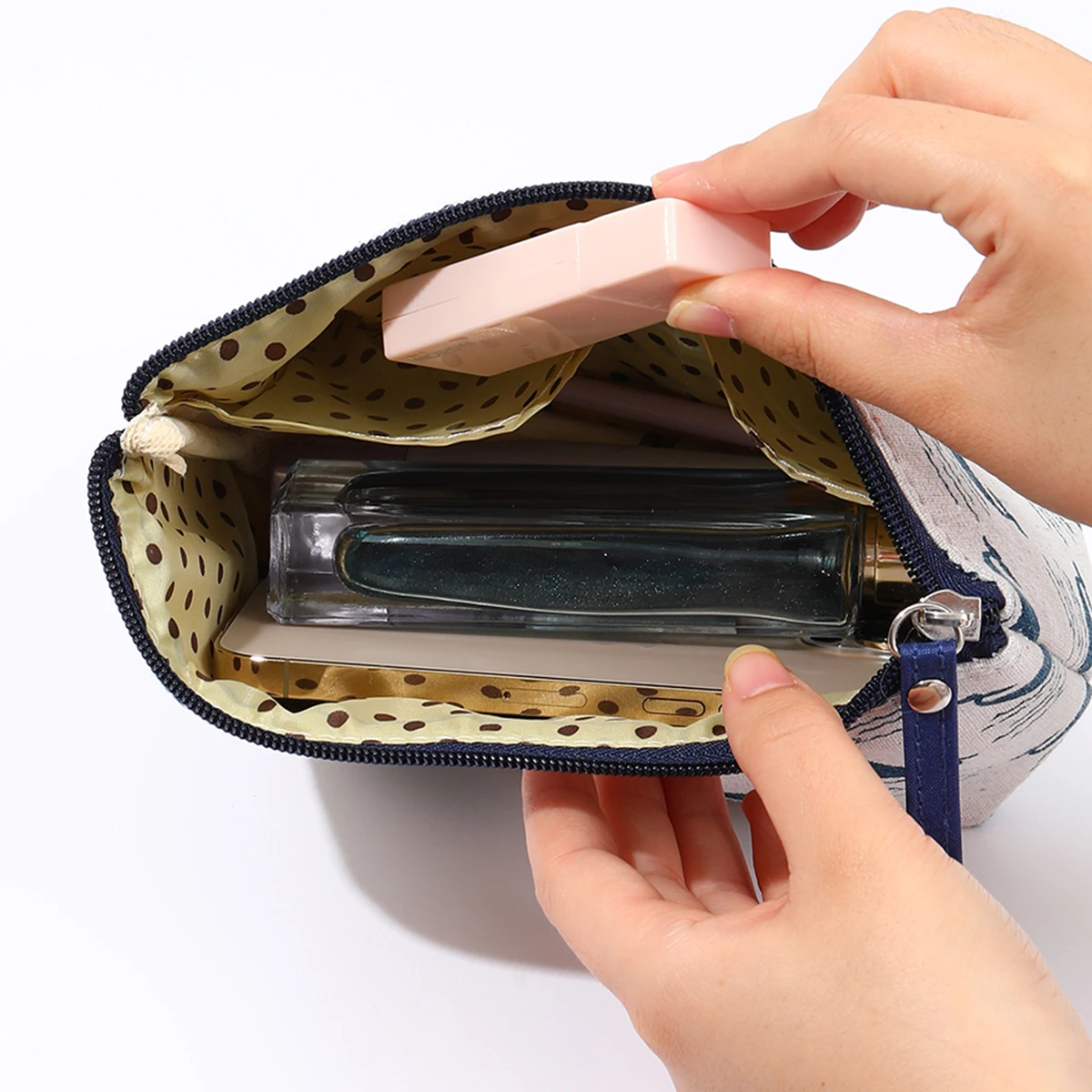 Japanische und koreanische Canvas-Kosmetiktasche, einfache und tragbare Reise-Aufbewahrungstasche, multifunktionale Studenten-Federtasche – Detail 25