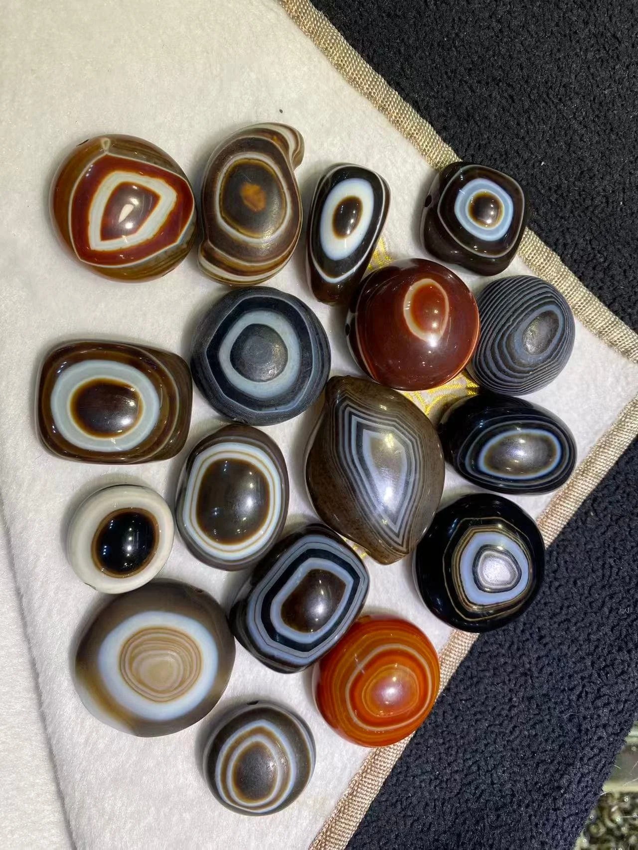 1pcs/lot 28-50mm Natural Sheep Eye Agate Dzi Beads with Big Eye Pattern Weathered Patina Loose Beads for Bracelets and Necklaces