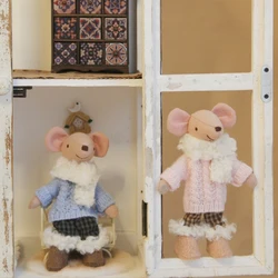 15cm Mouse with Interchangeable Sweater and Scarf Outfits Ob11 Bjd Suitable for Miniature Home Decor
