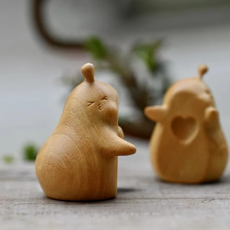 

A Pair of Inseparable Wooden Carvings, Valentine's Day Gift for Boyfriend, Birthday Hug, Desktop Decoration
