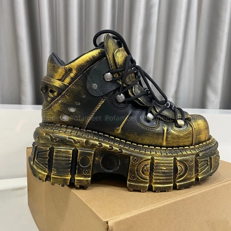 موضة ريترو المتسكعون النساء الأحذية جولة تو سميكة وحيد جلد طبيعي المسامير ديكور العتيقة حذاء كاجوال المتسكعون نمط الشارع