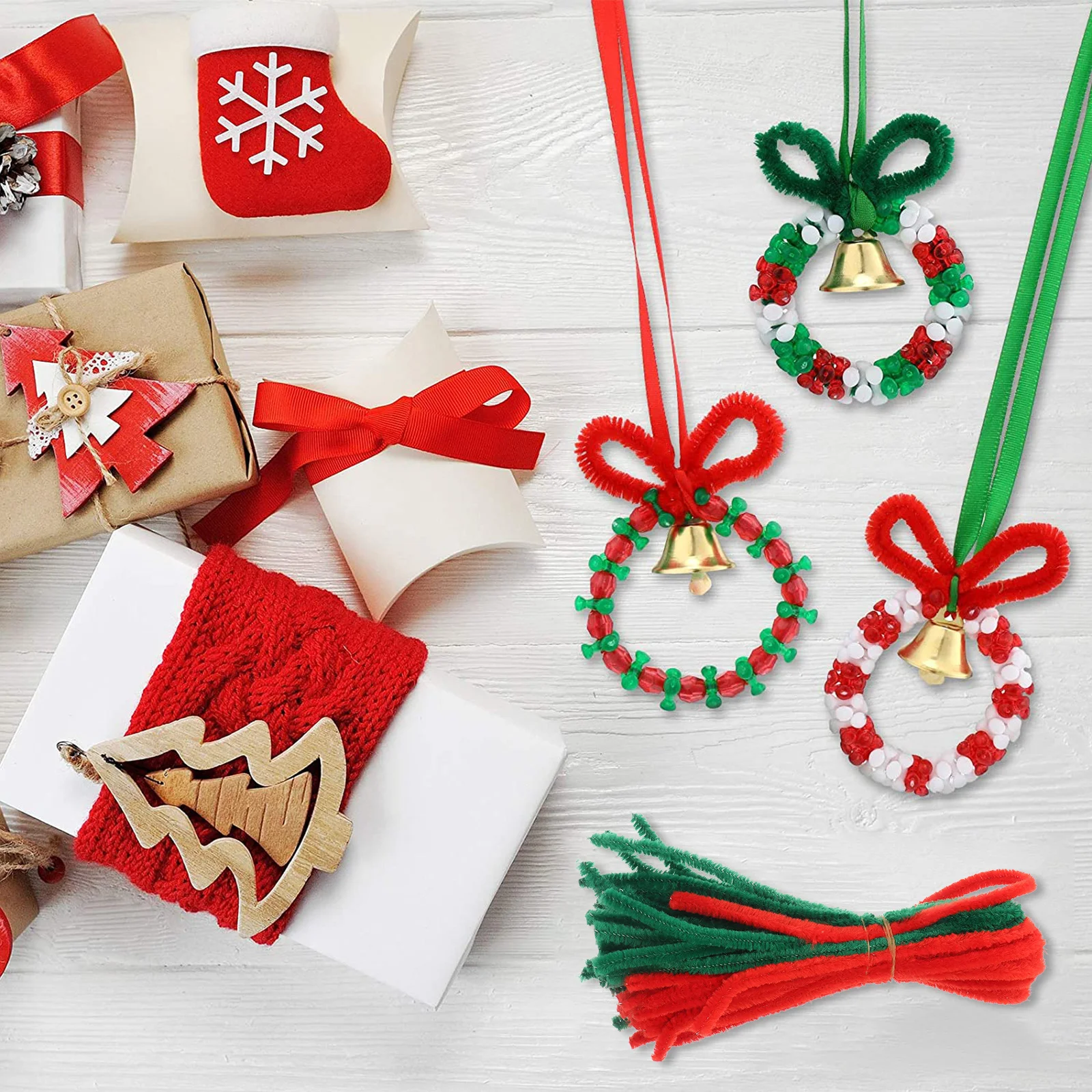 

1Set Christmas Beads Ornament Kit Plastic Twisted Rods Bells Beads DIY Xmas Holiday Craft Decoration Xmas Beaded Kit