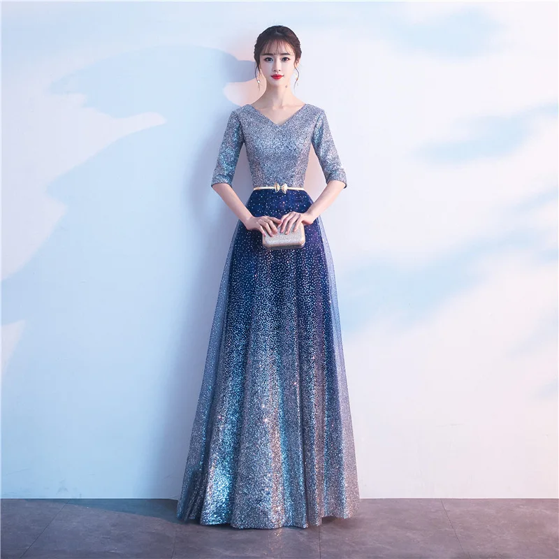 Abito da coro Costumi da performance lunghi femminili Host in abbigliamento da donna