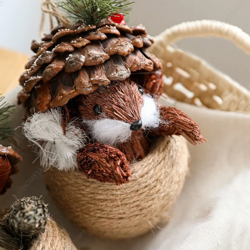 Handmade Wooden Squirrel Ornament Sisal Braided Christmas Tree Hanging Pendant Home Tabletop Holiday Decor