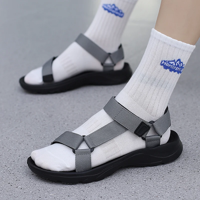 صنادل رجالية ملابس خارجية صيفية جديدة صنادل أحذية الشاطئ