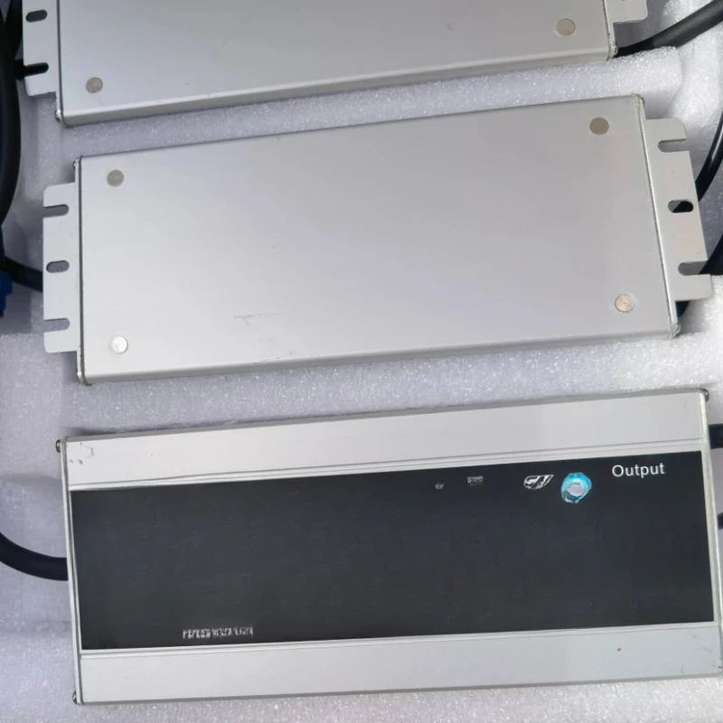 pilote-de-lampadaire-led-haute-tension-ldp-200m305-200w-tension-120-305v-gradation