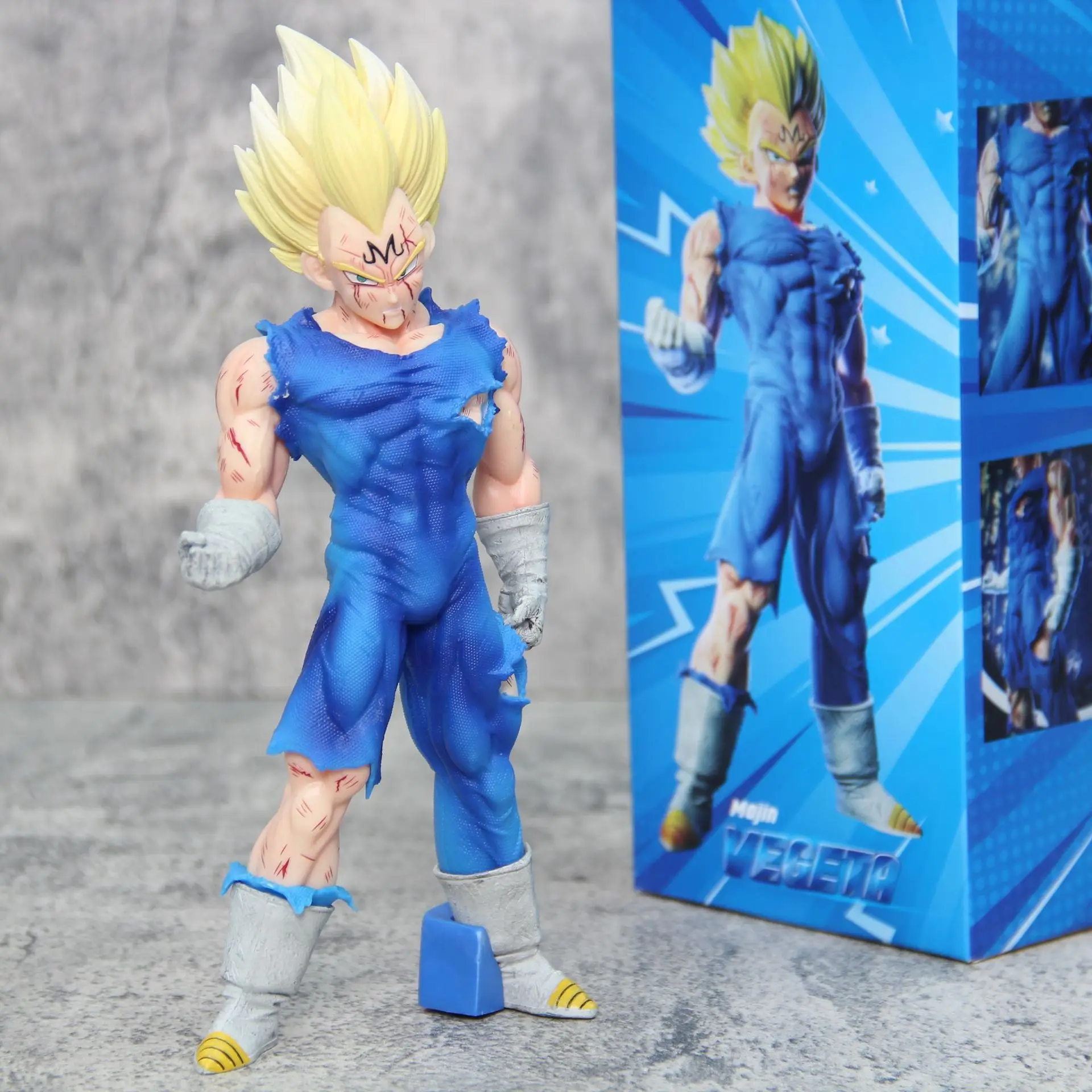 

Anime Dragon Ball Z Super Saiyan Prince Vegeta Figure Handpiece Magical Standing Posture Models Ornaments Children's gifts