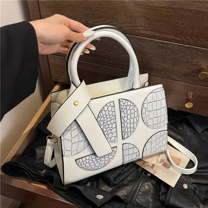 حقيبة كتف مرقعة لعام 2025، محفظة بمقبض علوي على الموضة للنساء، حقيبة كروس مزخرفة، حقيبة يد بسيطة ليلاً ونهارًا #1