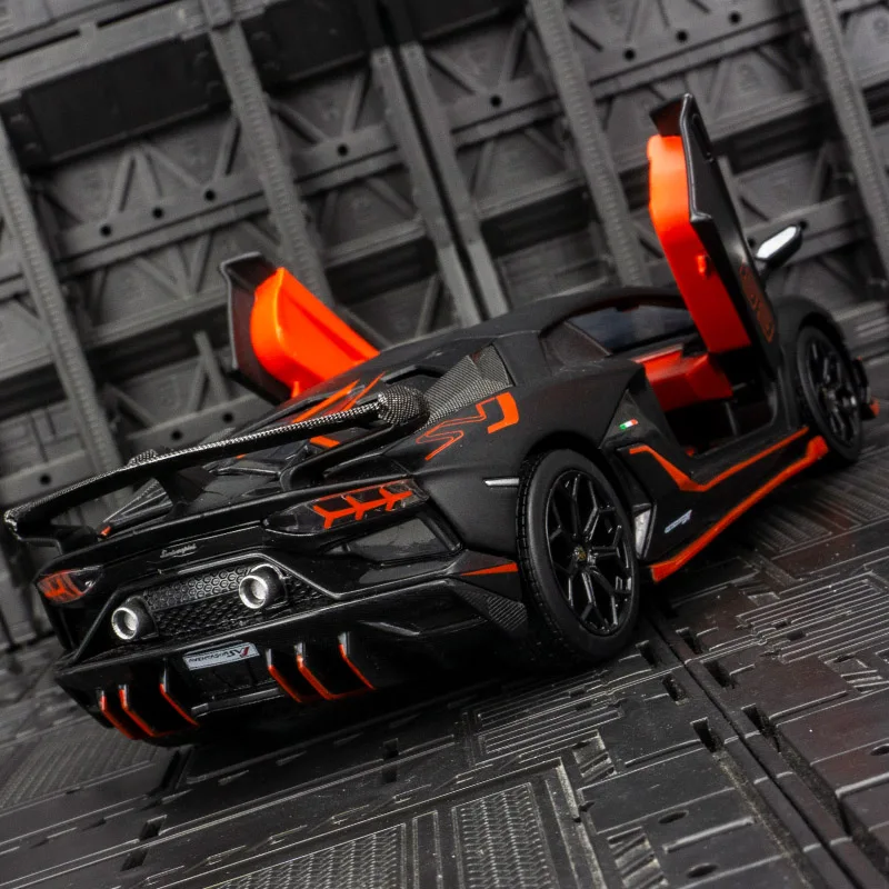 1:24 Lamborghini Aventador Svj 63 Legering Raceauto Diecasts Metalen Speelgoedauto Modelcollectie Geluid En Lichte Kindercadeaus