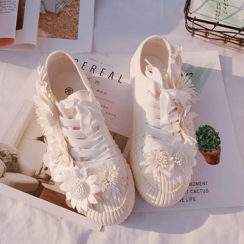 New Summer Flower Casual Shoes Trend Versatile Fashion Canvas Shoes Thick Soled Women\'s Lace Up White Sneakers Handmade 42 43