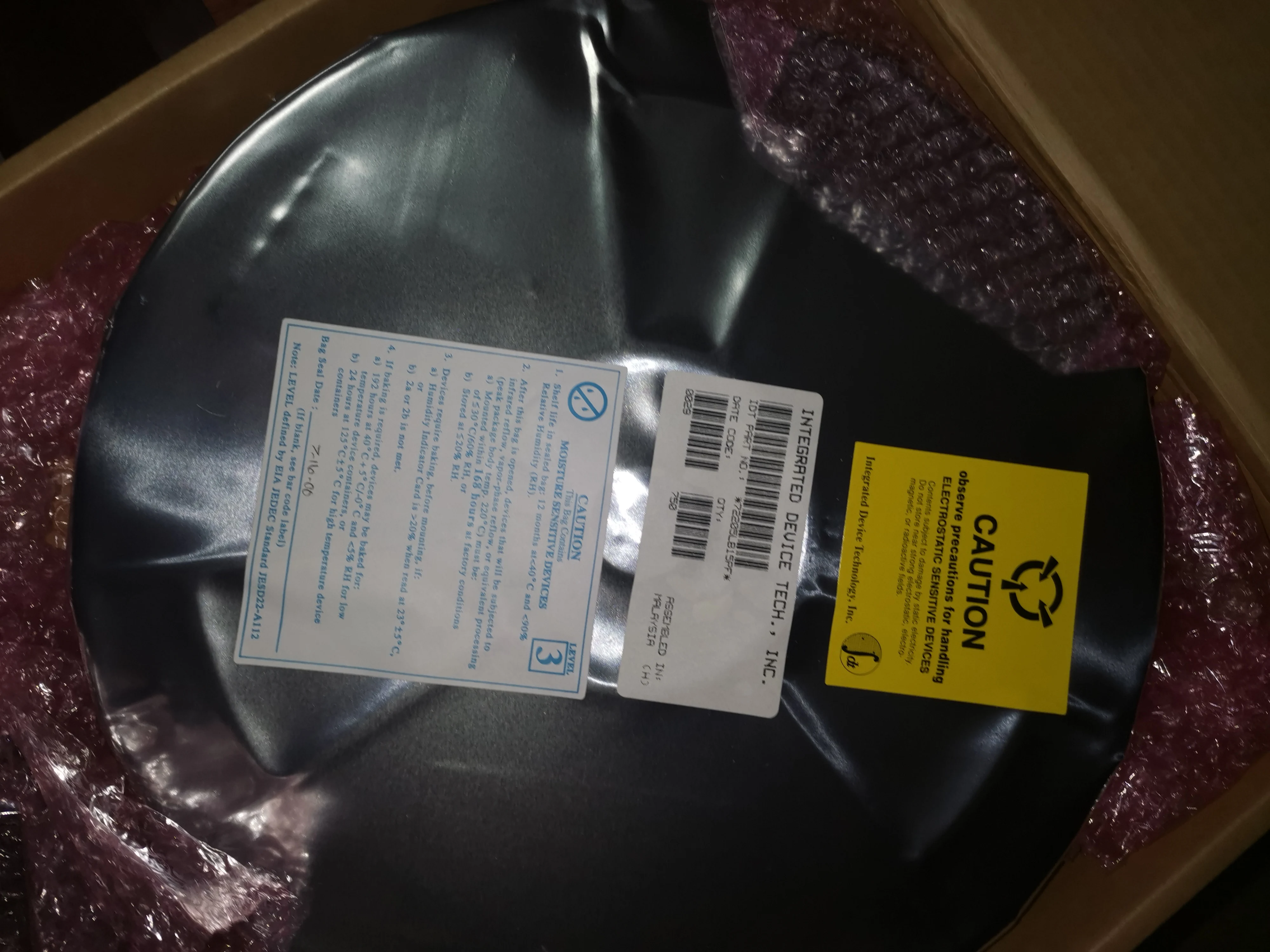 

IDT72205LB15PF New original stock