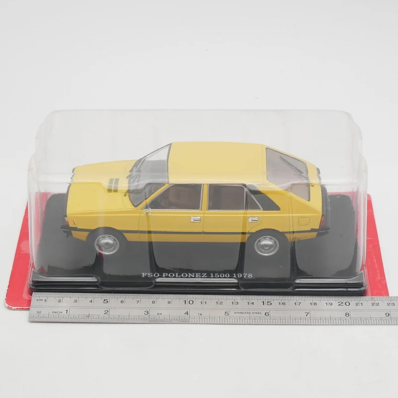 

Diecast Ixo 1:24 Scale FSO Polonez 1500 1978 Polonez Soviet Car Alloy Collectible Toy Gift Souvenir Display Ornament