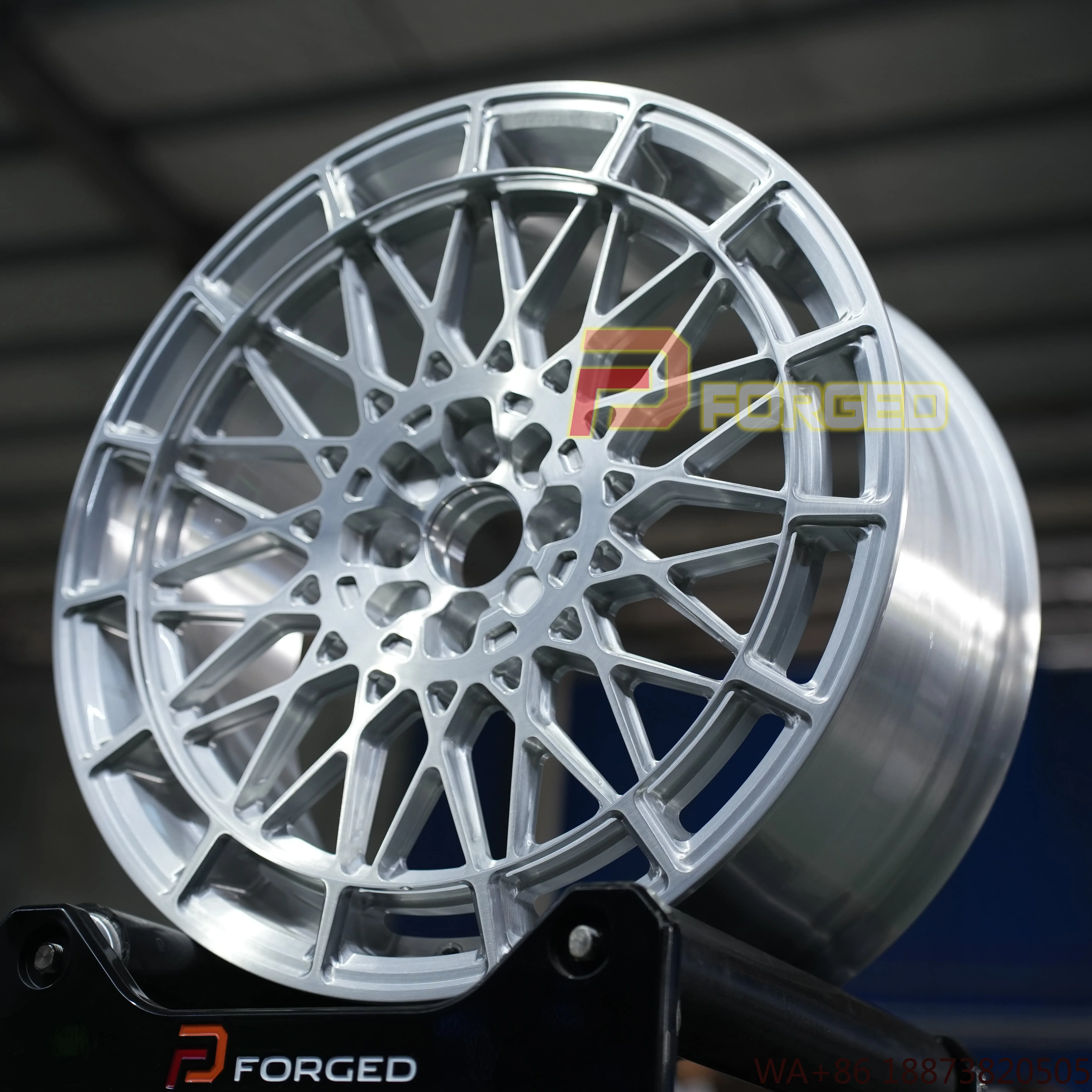 Rines Forjados MONOBLOCK Personalizados para Camionetas F150 F250 F350 Dodge Ram TRX Ram 5000 Ram 1500 GMC