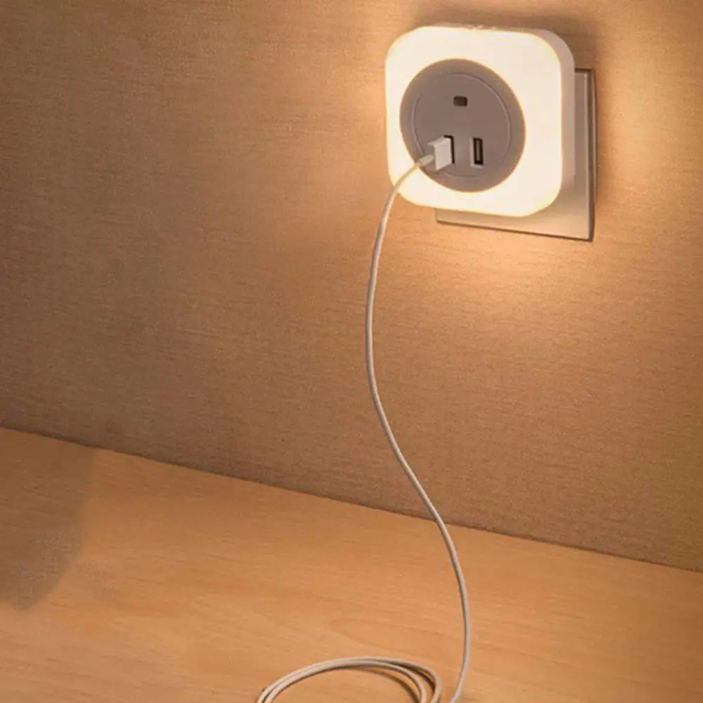 USB التوصيل شحن ضوء الليل واجهة مزدوجة LED مصباح مع استشعار الضوء لغرفة النوم المنزل استخدام الاتحاد الأوروبي التوصيل مصباح الليل