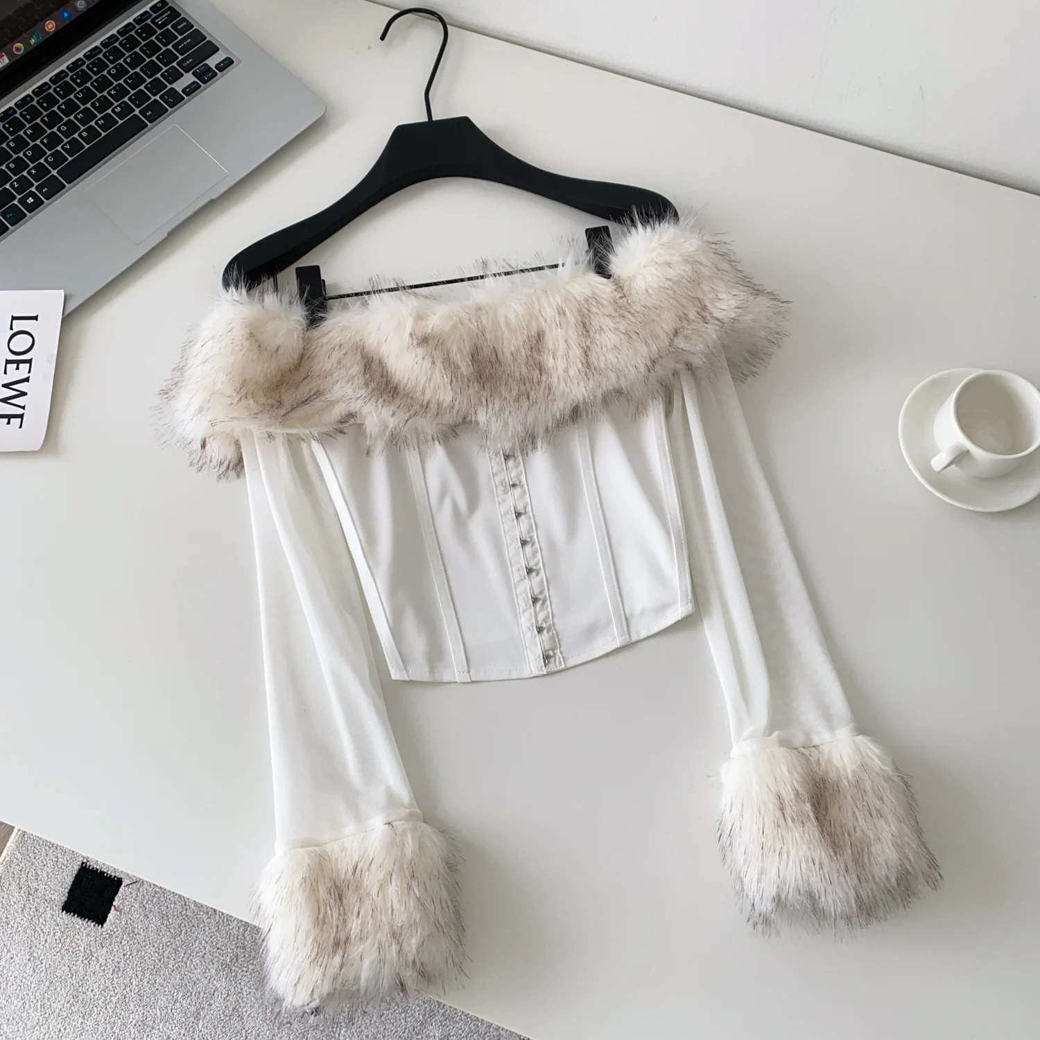 

2026 New Long Sleeve Corset Top Faux Fur Collar Bodycon Cropped Top Sexy Black Elegant Off The Shoulder Blouse Women's Clothing