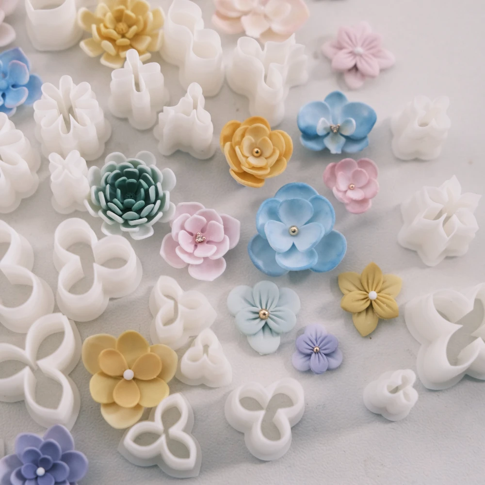 3Pcs/Set Hydrangea Flower Petals Polymer Clay Cutters Mold for DIY Chrysanthemum Earrings Jewelry Soft Pottery Cutting Die Tools