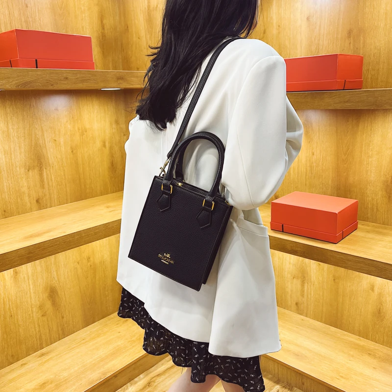 

Fashionable Ladies Crossbody Bag High End Leather Handbag Elegant And Simple Shoulder Bag