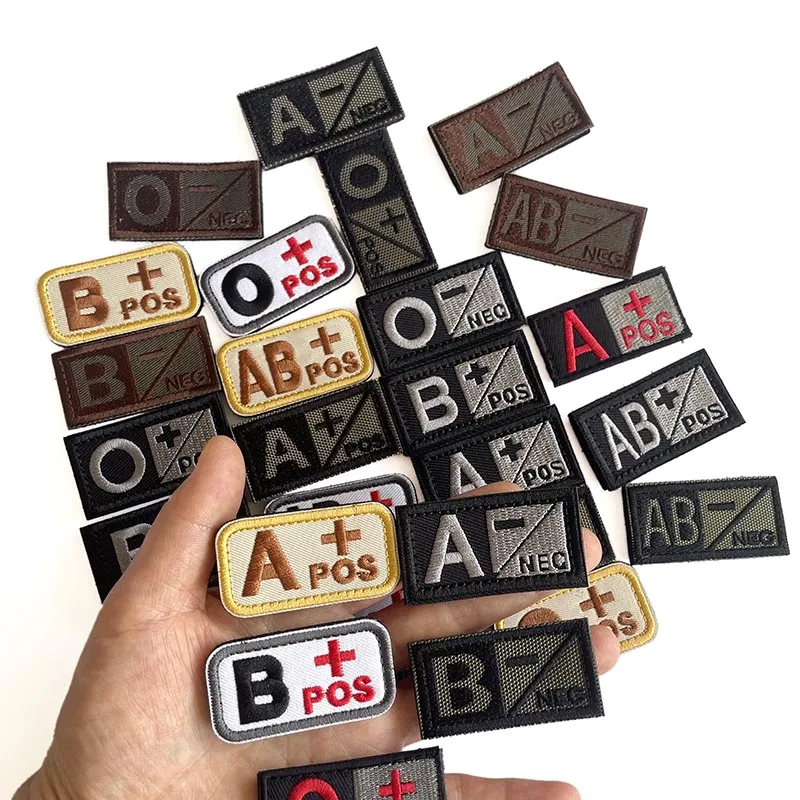 2 Stück Blutgruppen-Aufnäher A B O AB NEG POS, Klettverschluss, Kleidungsapplikation, Stickerei, Taktisches Emblem, Militäraufkleber für Mantel/Rucksack – Detail 1