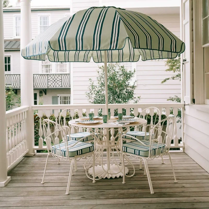 Retro Hollow Metal Bistro Set Outdoor Patio Dining Table and Chairs for Cafe Courtyard Leisure