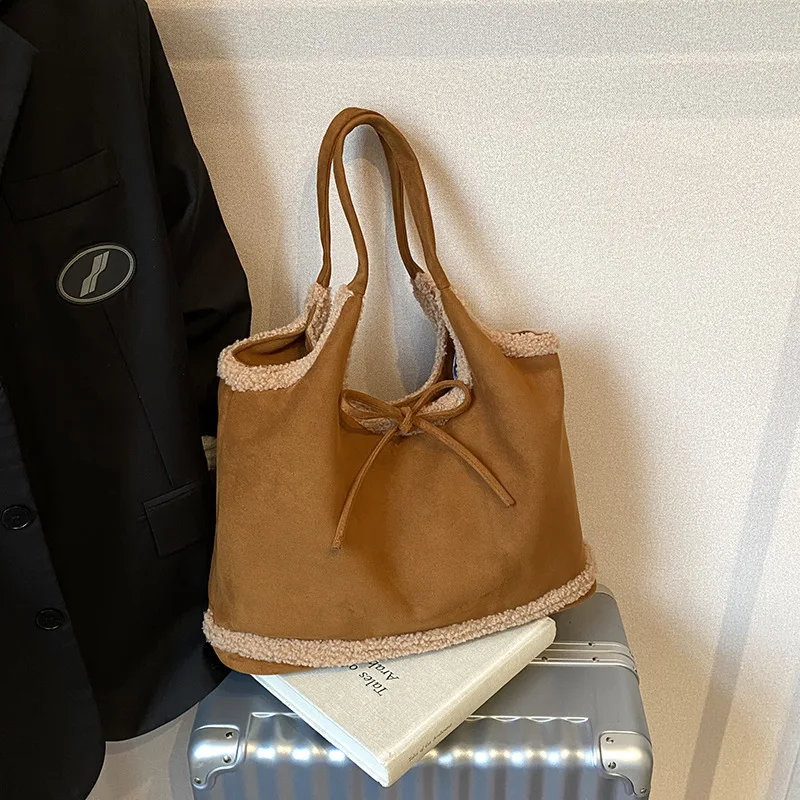 

Autumn and Winter Versatile Lamb Wool Underarm Bag for Women2025New retro fashion Korean style large capacity single shoulder to