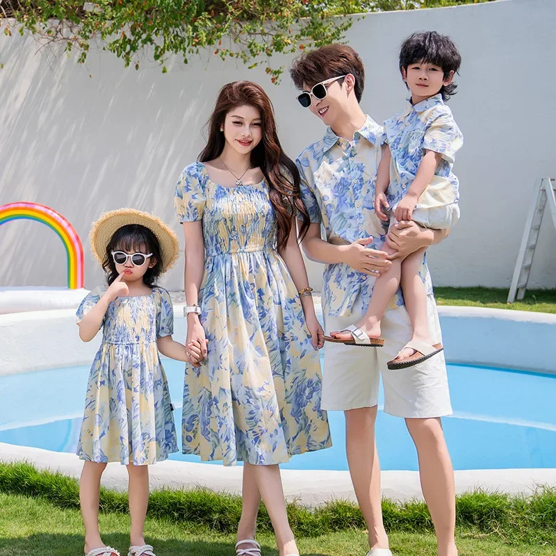

Vacation Couple Family Matching Outfit Dad Son Beach Shirts Mom Daughter Smock Dress Korean Parent-child Sister Brother Clothes