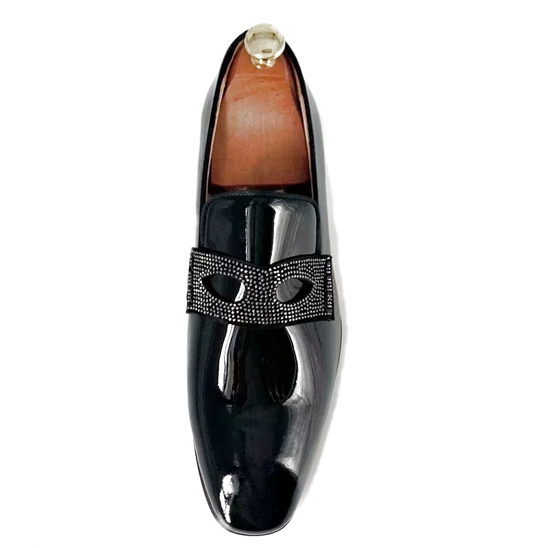

Black Patent Leather Men's Loafers Handmade Threading Mask Strap Rhinestone Shoes Men Italian Dress Shoes
