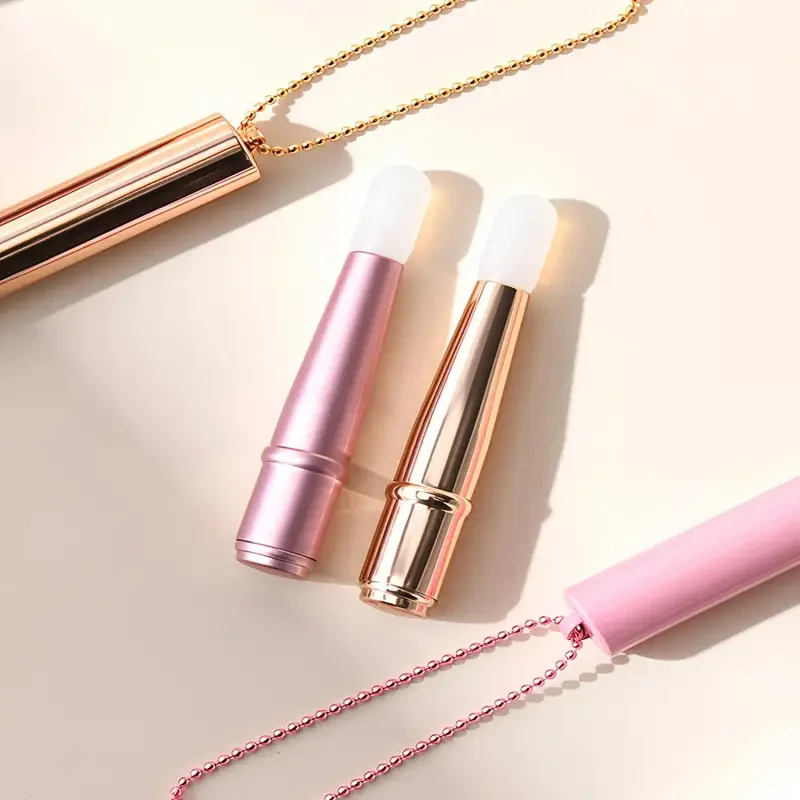 فرشاة شفاه صغيرة من السيليكون مع غطاء وسلسلة معلقة، أداة مكياج محمولة للسفر لأحمر الشفاه، ملمع الشفاه، فرشاة مكياج أحمر الشفاه