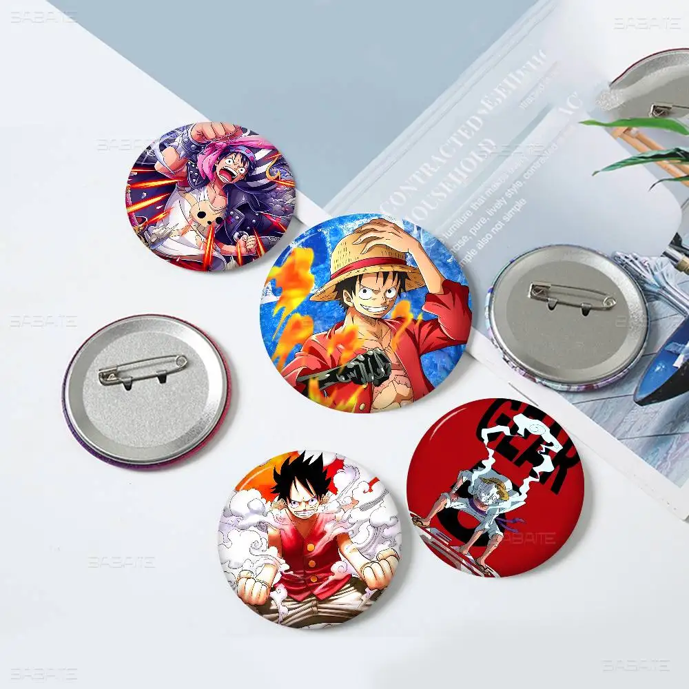 Anime L-LuffyS Creative Pins Funny Faces Round Snap-in Brooch Badge Backpack Hat Accessories Jewelry Gifts