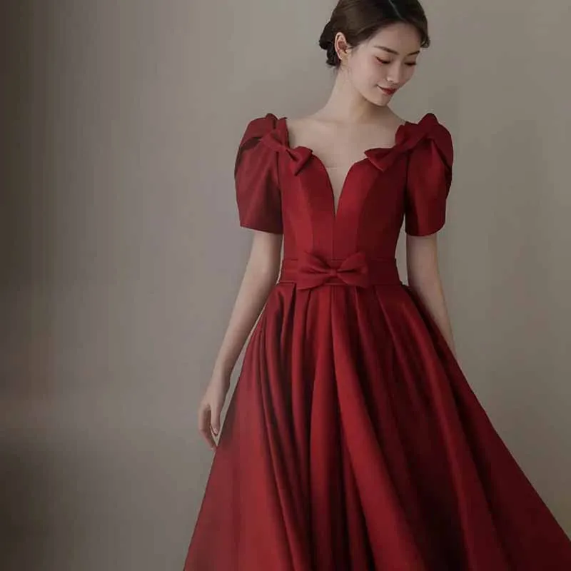 

Cheongsam Bride Wedding Dress Elegant Satin Women Qipao Burgundy Square Neck Bow Robe De Soiree Sexy A-Line Banquet Dress