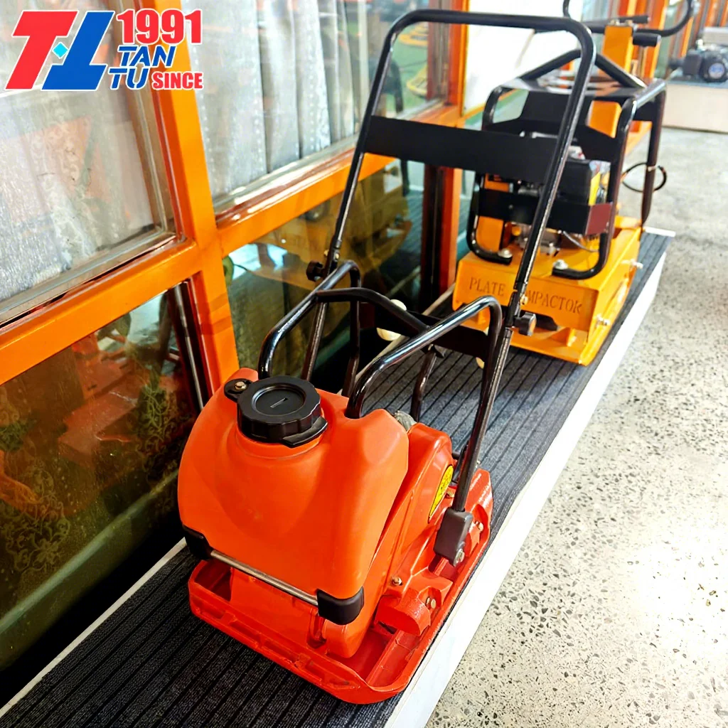 Customized Engine Brand C90 Loncin Vibrating Sand Road Plate Compactor