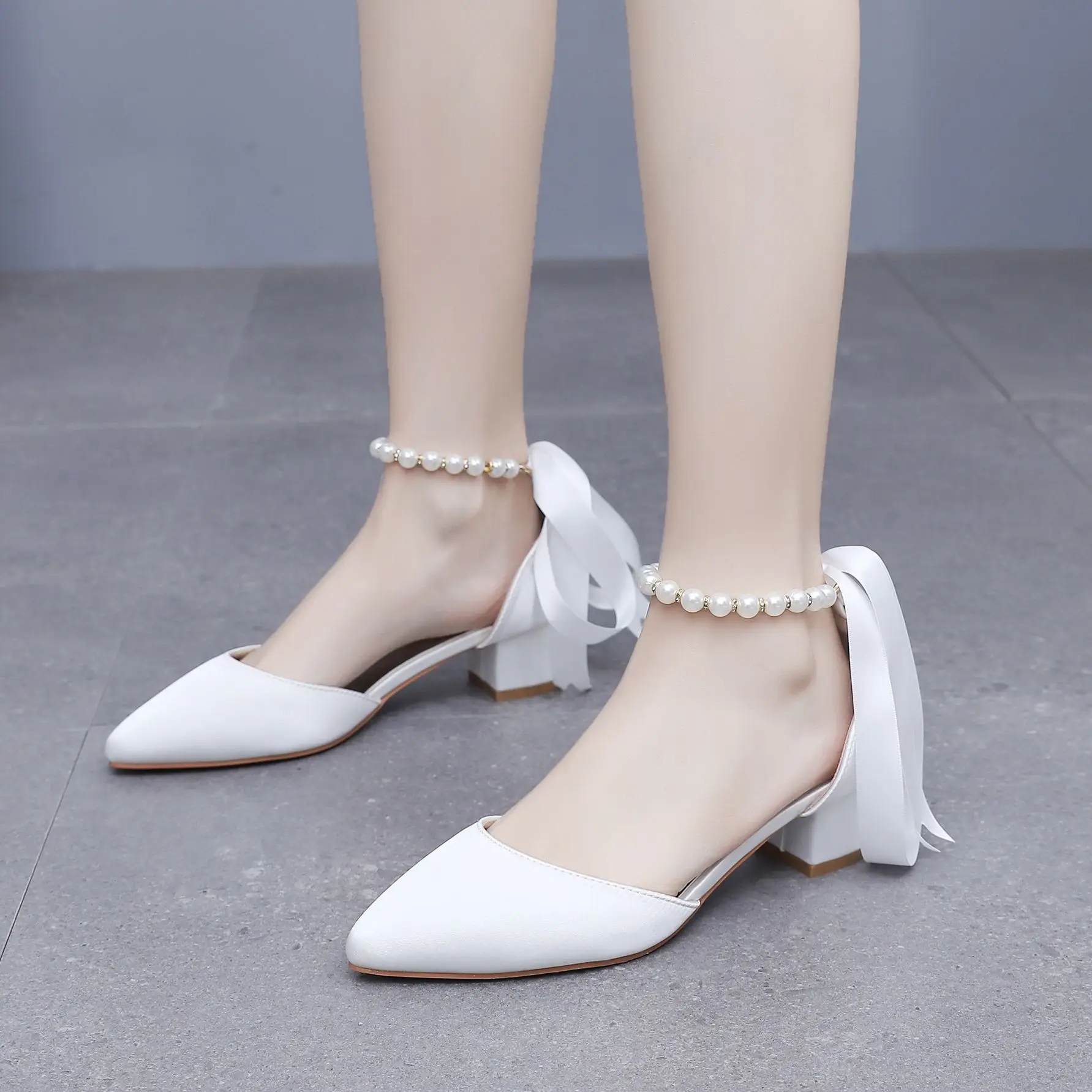 

Crystal Queen Women Sexy Pumps White Silk Beading Bride Shoes Pointed Toe Buckle Strap Sandals 4CM Thick High Heels