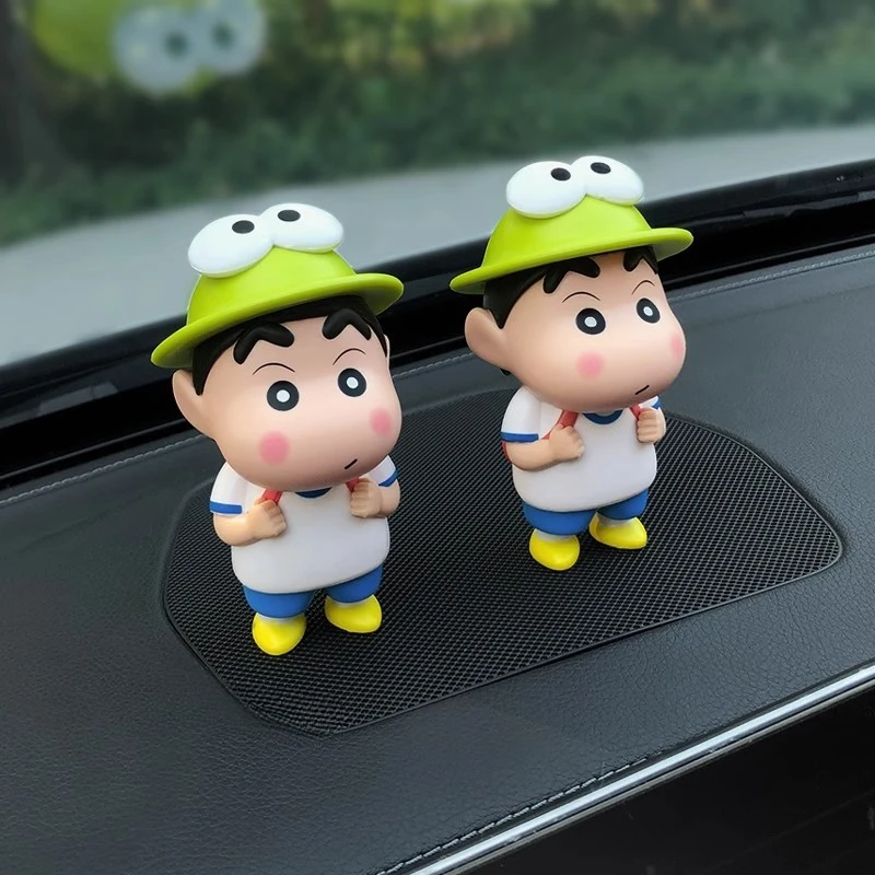 تلوين شين تشان أنيمي الشكل الكرتون السلع البلاستيكية سطح المكتب الديكور دمية عيد ميلاد 2025 هدايا جديدة لطيف الضفدع قبعة عمل الشكل لعبة #6