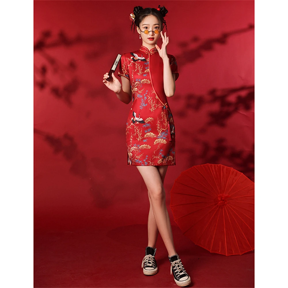 Red Improved Cheongsam Banquet Toast Dress Young Style Girl Traditional Chinese Short Qipao Oriental Women Evening Party Gown