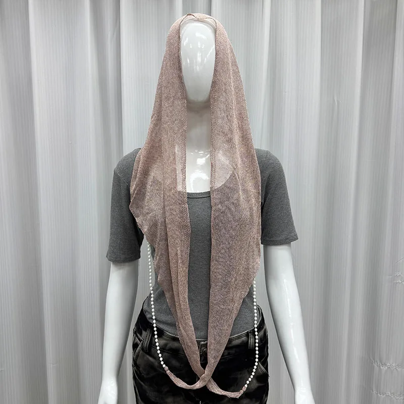 

Lightweight and draping with a built-in pearl chain, retro design headscarf, Muslim long scarf, shiny and breathable new style.