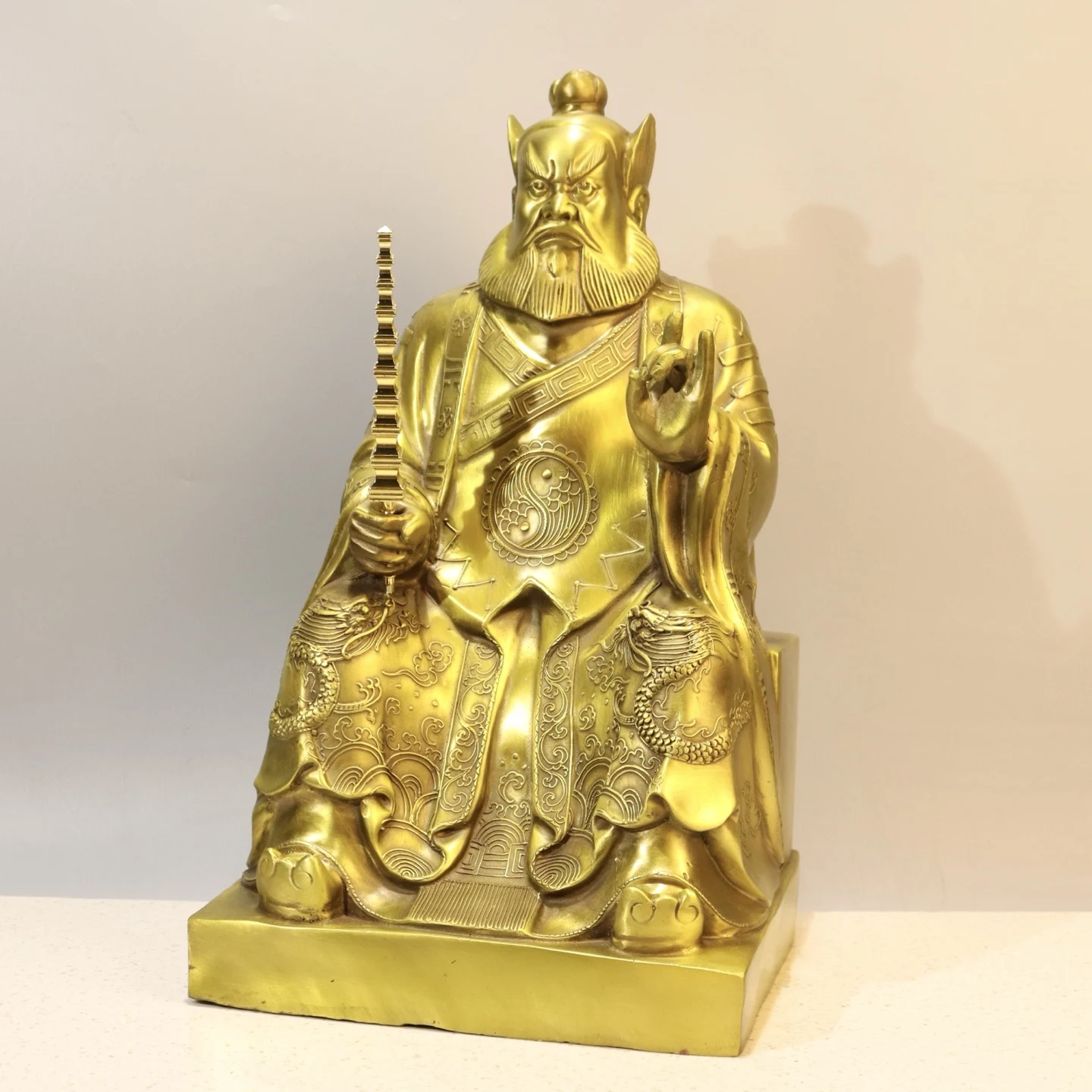 Old Brass zhangtianshi Zhang Daoling Zhengtian Teacher Tai Chi Taoism Immortal sitting statue Study screen Amass wealth Ornament