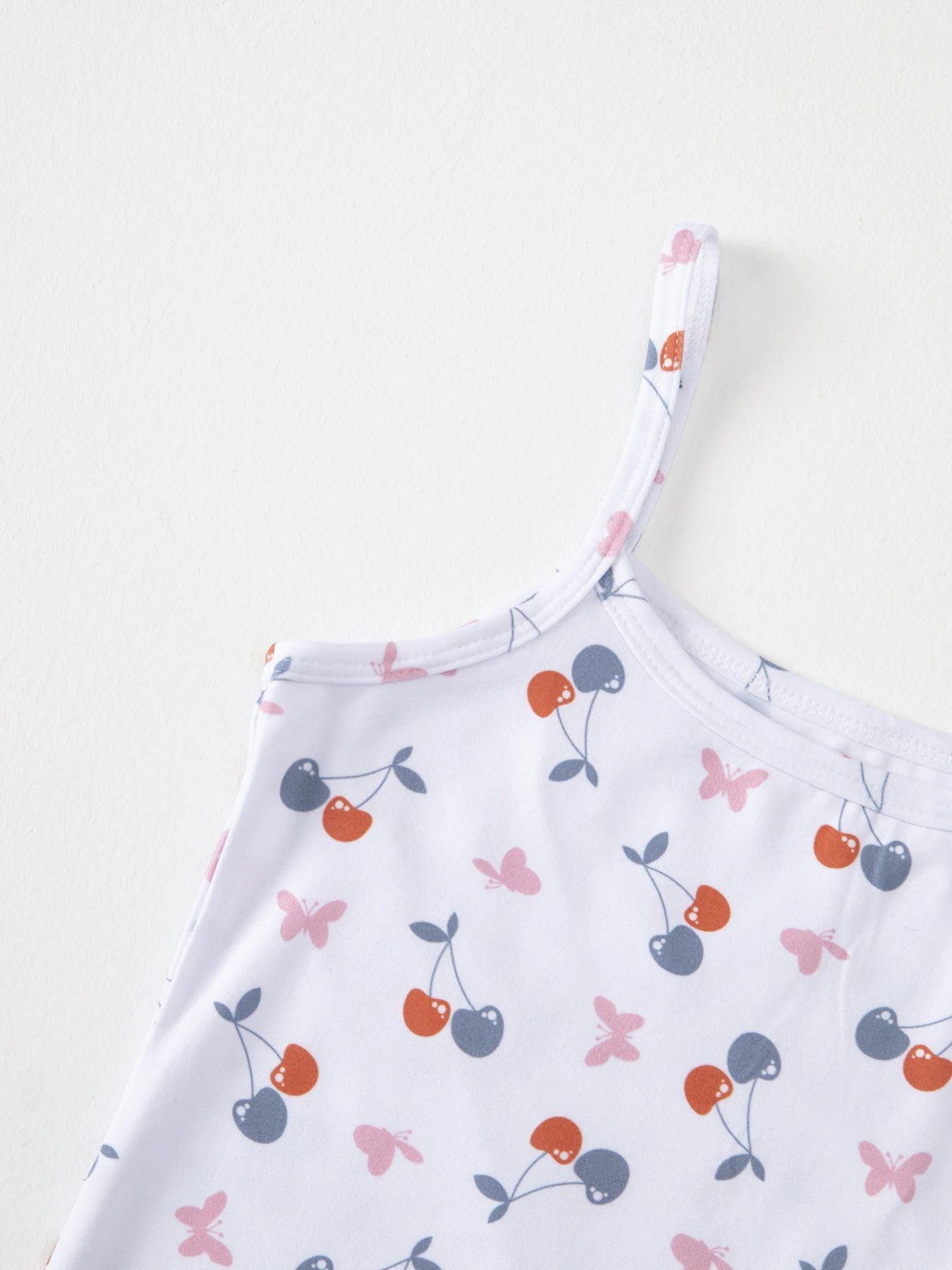 4-teiliges Set süßer und niedlicher bedruckter Camisole-Westen für Mädchen für alle Jahreszeiten, bequeme Unterweste, ärmelloses Oberteil für Kinder. – Detail 24