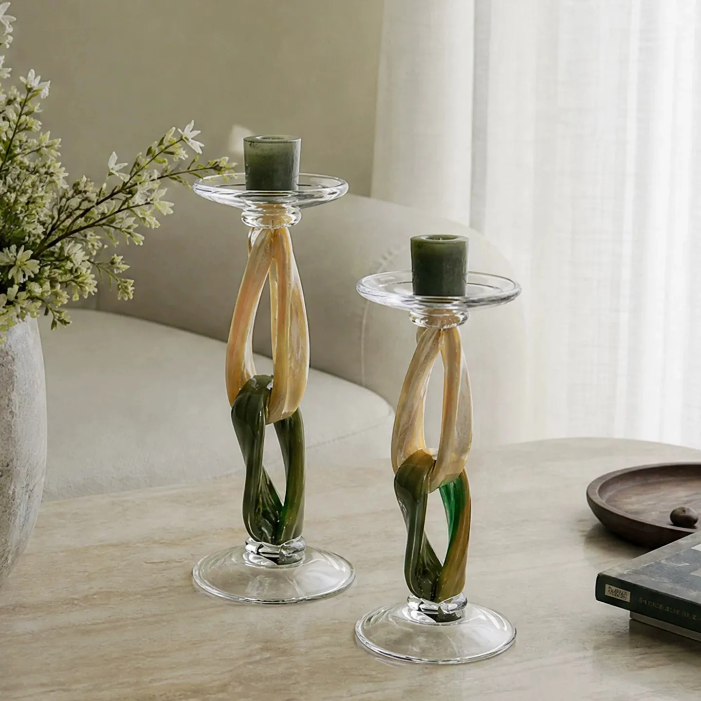 Vintage Hand Glass Candlestick Holders French Aesthetic Candle Stand Artistic Tabletop Decor Home Wedding Restaurant Dining Room