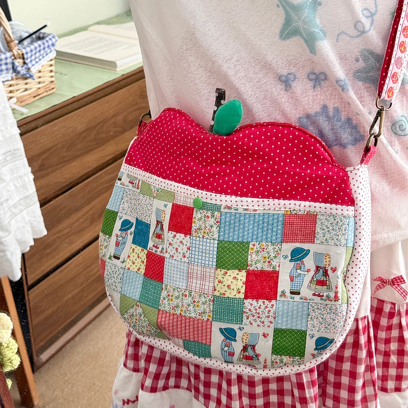 Apple-shaped Patchwork Shoulder Bag Cute Polka Dot Floral Pattern Pastoral Style Crossbody Bag Magnetic Buckle Women's Purse