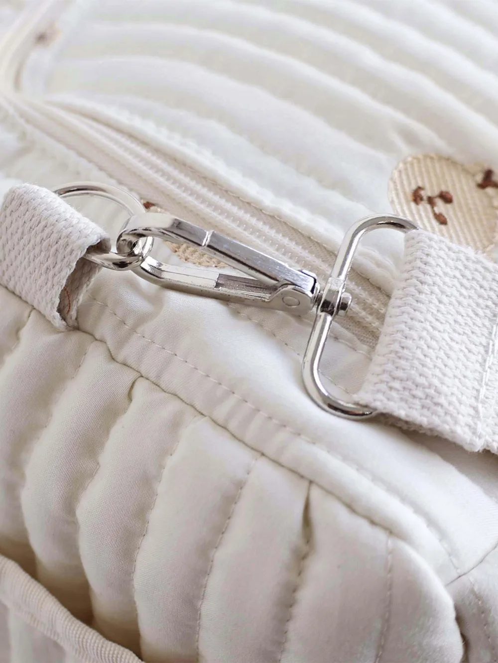 Borsa per pannolini ricamata con orsetto carino, leggera e pratica borsa per il cambio dei pannolini, per il tempo libero con borsa per bagagli con tracolla