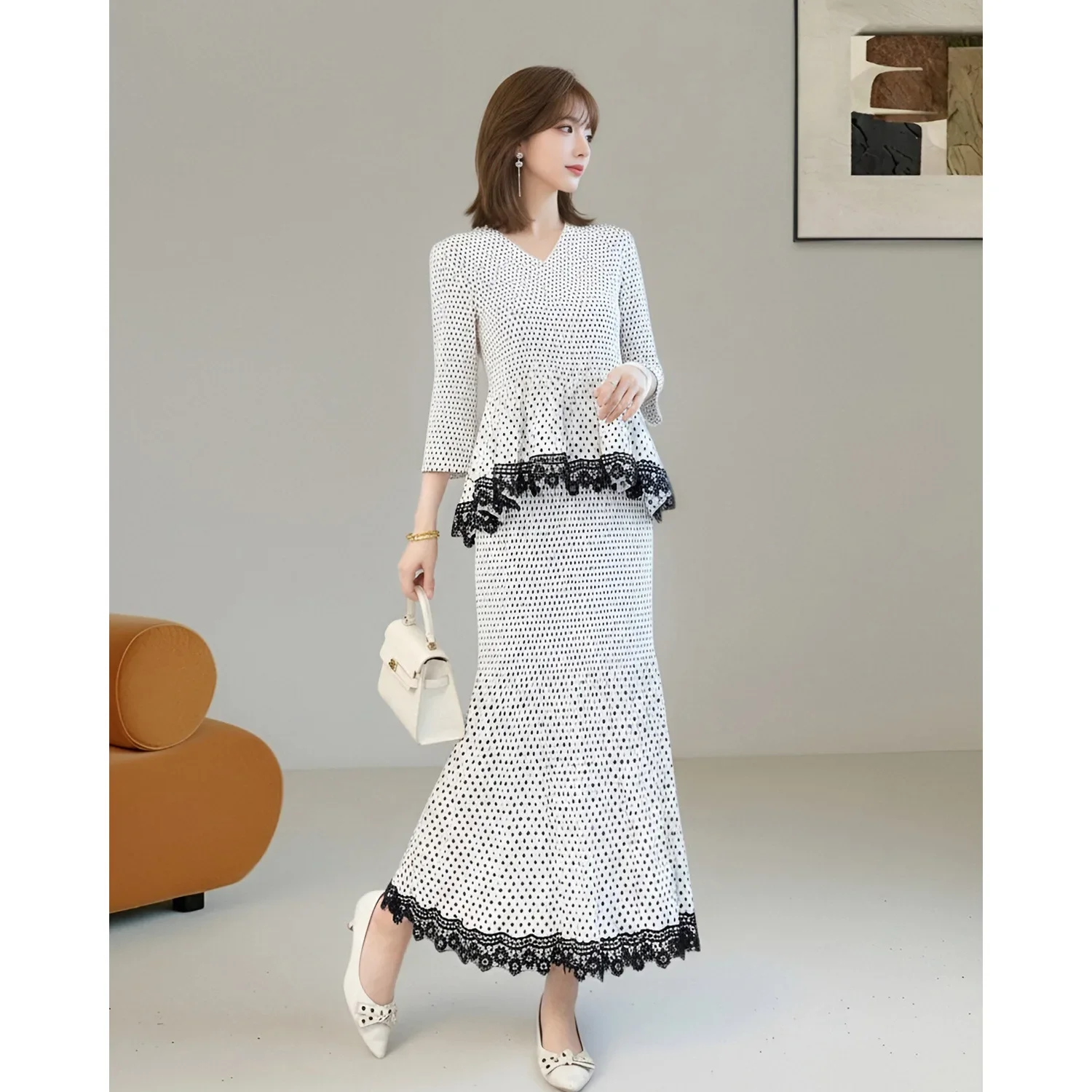 Miyake Style Women Polka Dot Pleated Two Piece Set V Neck 3/4 Sleeve Lace Trim Top Mermaid Long Skirt Suit